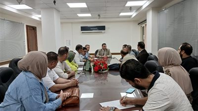 اجتماع موسع بتموين الإسكندرية لمناقشة أوضاع المنافذ التموينية وتشكيل لجنة تظلمات للبقالين