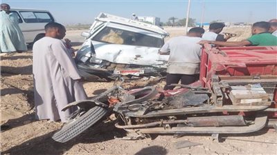 إصابة سائق توك توك في حادث تصادم بطريق توشكى – عنيبة وهروب قائد السيارة