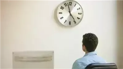  لا تفاجأ صباح الجمعة!.. هذا هو موعد وطريقة ضبط الساعة في التوقيت الشتوي الجديد