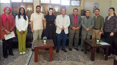 كلية الآداب جامعة حلوان تستقبل الطلاب الوافدين البلغاريين