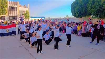 محافظ أسوان ينعى المعلمة إيمان صابر: رحلت وهي تؤدي رسالتها التربوية بطابور الصباح