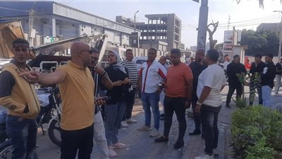 حملة موسعة ببنها لإزالة الإعلانات المخالفة وتقنين أوضاع المخالفين