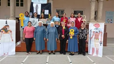 بالزى الفرعونى.. مدرسة القديس يوسف تحتفل بافتتاح المتحف المصري الكبير