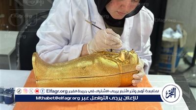 دعوة فنية استثنائية مستوحاة من تابوت الملك توت عنخ آمون لاحتفالية افتتاح المتحف المصري الكبير