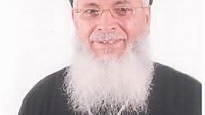 وفاة القمص إيليا نعيم وزوجته إثر حادث سير على طريق الصعيد