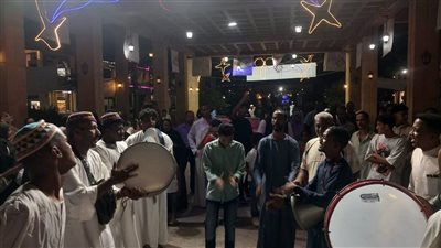 الشارع الأسواني يحتفل بحضارة أجداده في مشهد تاريخي