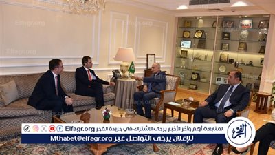 أبو الغيط يستقبل وزير الدولة البريطاني لشؤون الشرق الأوسط