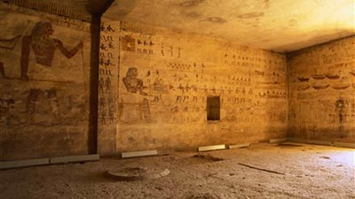 بعد إفتتاح المتحف المصري الكبير.. بني حسن تكشف أسرار صخور المنيا.