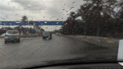 قبل نوة المكنسة بأيام.. الإسكندرية تشهد أمطارًا متفاوتة والشركة ترفع حالة الطوارئ للتعامل مع تجمعات المياه