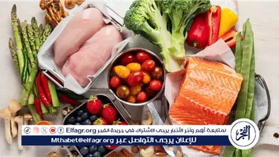 التغذية والصحة النفسية: كيف يؤثر الطعام على المزاج والعقل؟