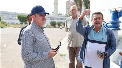 رئيس شركة الصرف الصحي بالإسكندرية يتابع جاهزية محطة رفع الرأس السوداء
