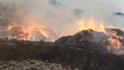 السيطرة على حريق هائل في شونة كتان بقرية كفر ششتا بالغربية دون خسائر بشرية