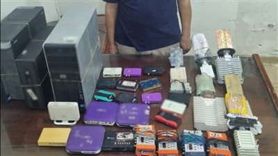 ضبط شخص يدير محطة بث تلفزيوني لاسلكية غير مرخصة بالشرقية