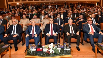 وزير الدولة للإنتاج الحربي يشهد مراسم الإحتفال بالعيد الـ ( 71 ) للإنتاج الحربى