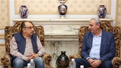 محافظ الغربية يستقبل وزير قطاع الأعمال العام في مستهل زيارته لشركة مصر للغزل والنسيج بالمحلة الكبرى