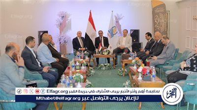 محافظ قنا يستقبل وفود المشاركين في مهرجان قنا للفنون والحرف التراثية