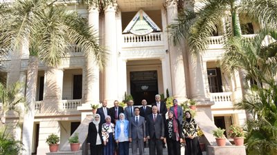 رئيس جامعة بنها يستقبل فريق الاعتماد المؤسسي والبرامجي لمراجعة كلية الطب البيطري