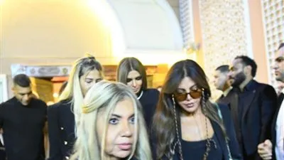 بوسي شلبي وهنادي مهنا ولقاء سويدان أبرز الحاضرين في عزاء والد محمد رمضان 