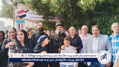 أبو النمرس عنوان الوحدة الوطنية.. مسلمون ومسيحيون يصطفّون معًا أمام لجان انتخابات النواب