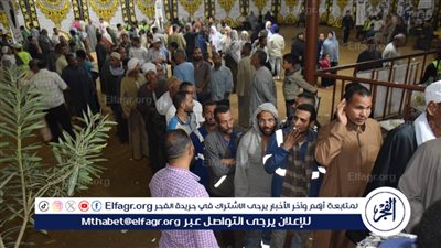 قبل غلق باب التصويت.. حشود كبيرة من الناخبين أمام لجان النواب ببني سويف