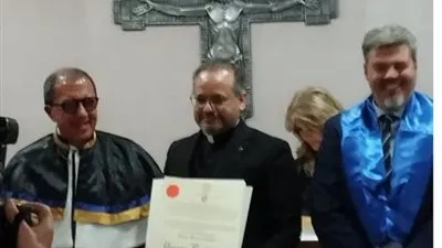 بطريرك الاقباط الكاثوليك يهنئ المونسينيور يوأنس لحظي لحصوله على الدكتوراة 