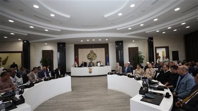 محافظ أسوان: التيسير على المواطنين فى إنهاء إجراءات التصالح وتقنين الأوضاع طبقًا لتوجيهات القيادة السياسية