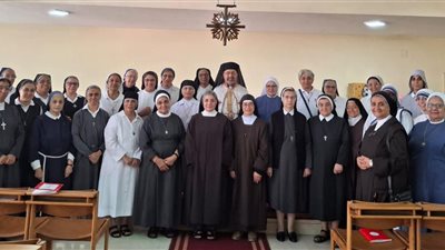 غبطة البطريرك الأنبا إبراهيم إسحق يشارك في الجلسة العمومية لاتحاد الرهبانيات النسائية بمصر