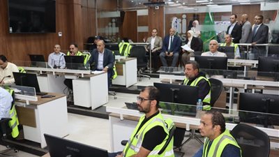 محافظ القليوبية يتابع سير العملية الانتخابية لمجلس النواب من غرفة الشبكة الوطنية