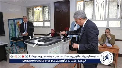 وزير السياحة والآثار يُدلي بصوته في انتخابات مجلس النواب