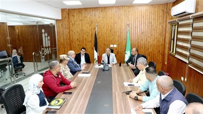 محافظ الشرقية يُتابع مع رؤساء المراكز والمدن والأحياء إنتظام سير اليوم الأول لإنتخابات مجلس النواب