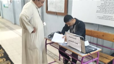 استبدال رئيسة لجنة بالمنوفية بعد وفاة حماها أثناء التصويت