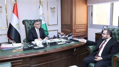 محافظ الجيزة: تطوير عيادات الصف والبدرشين وروز اليوسف والبراجيل ومركز كُلى البطران 