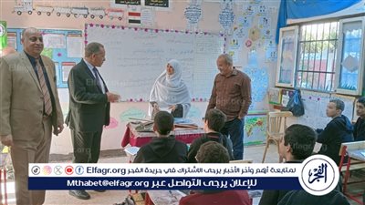 وفد من تعليم أسيوط يشيد بتجربة مدرسة بدر الإعدادية بديروط فى تفعيل الأنشطة المدرسية 