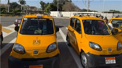 صغيرة الحجم..بدء تسليم مركبات التوك توك بالسيارة الحضارية الجديدة في الجيزة