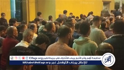 الآلاف من أهالى رشيد يشيعون 5 أشخاص من أسرة واحدة فى حادث سير مروع (فيديو)