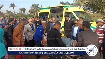 محافظ بني سويف يوقف موكبه وينقذ مصابًا مغمى عليه بمدخل قرية الشوبك بإهناسيا