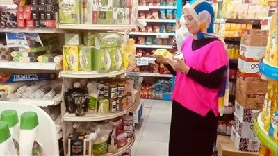 محافظ الدقهلية: التحفظ على 5 أطنان مواد غذائية وتحرير 128 مخالفة في حملات تموينية مفاجئة