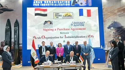 رئيس العربية للتصنيع وسفير فرنسا يشهدان توقيع عقدًا لتعزيز مجالات الشراكة بين الهيئة وشركة داسو في الصناعات الدفاعية 