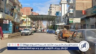 حملة لرفع الإشغالات والتعديات بشارع طنطا ومحيط سوق بورسعيد بالإسماعيلية