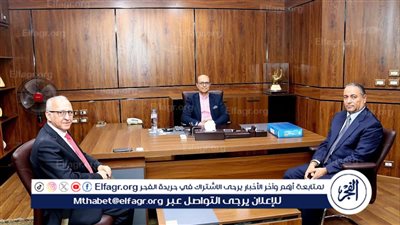 رئيس جامعة أسيوط يلتقى مدير شركة Carbo-solution لبحث سبل تعزيز التعاون المشترك 