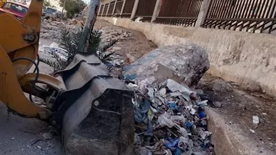 رئيس حي المنتزه أول تكلف إدارة مراقبة النظافة بالاستجابة الفورية لشكاوى المواطنين وإزالة المخلفات