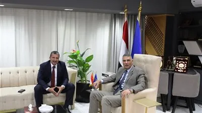 أسوان تتحرك بحزم.. خطة مشتركة بين المحافظ ومدير الأمن لإعادة الانضباط وملاحقة بؤر المخدرات وتنظيم التوك توك والحنطور