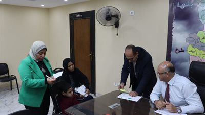 محافظ القليوبية يستجيب لمطالب المواطنين ويوجّه بحلول عاجلة في لقائه الجماهيري الأسبوعي