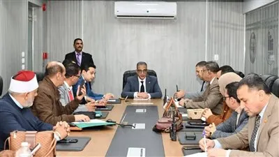 محافظ الفيوم يتابع انتظام فتح لجان جولة الإعادة بانتخابات مجلس النواب 2025 بالدائرة الثالثة