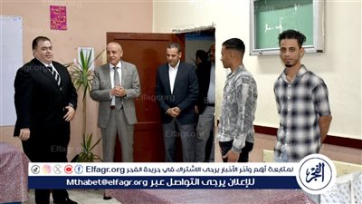 محافظ الأقصر يتفقد لجان الانتخابات بمدرسة الزناقطة ووادي الملكات