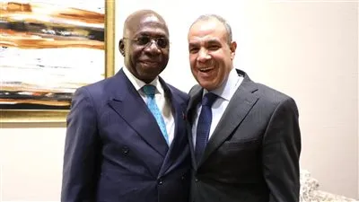 وزير الخارجية يلتقي نظيره الأنجولي