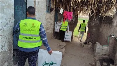 «كفالة طفل يتيم».. مبادرة إنسانية بجنوب الصعيد لدعم الأيتام وتحسين جودة حياتهم بأسوان