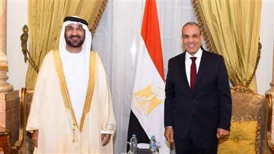 وزير الخارجية يستقبل رئيس البرلمان العربي