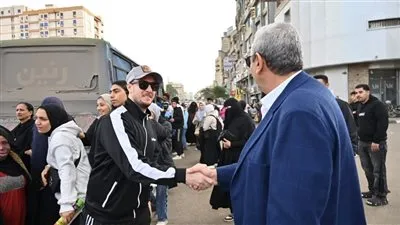 محافظ الغربية يتابع حركة المواصلات بطنطا ويوجّه بالدفع الفوري بسيارات إضافية