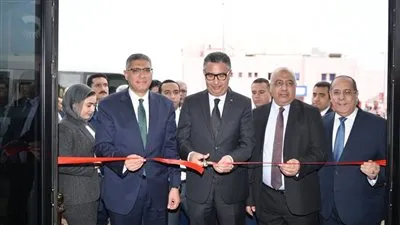 وزير التموين ومحافظ الجيزة يفتتحان الفرع الرابع لمنافذ «كاري أون» بمقر مدينة الإنتاج الإعلامي